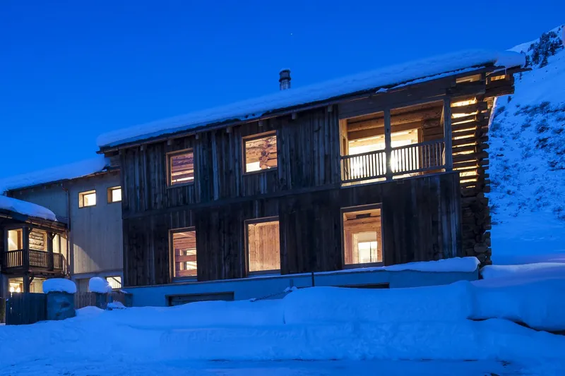 Chalet Shelley, a converted hay barn in Sertig, at blue hour